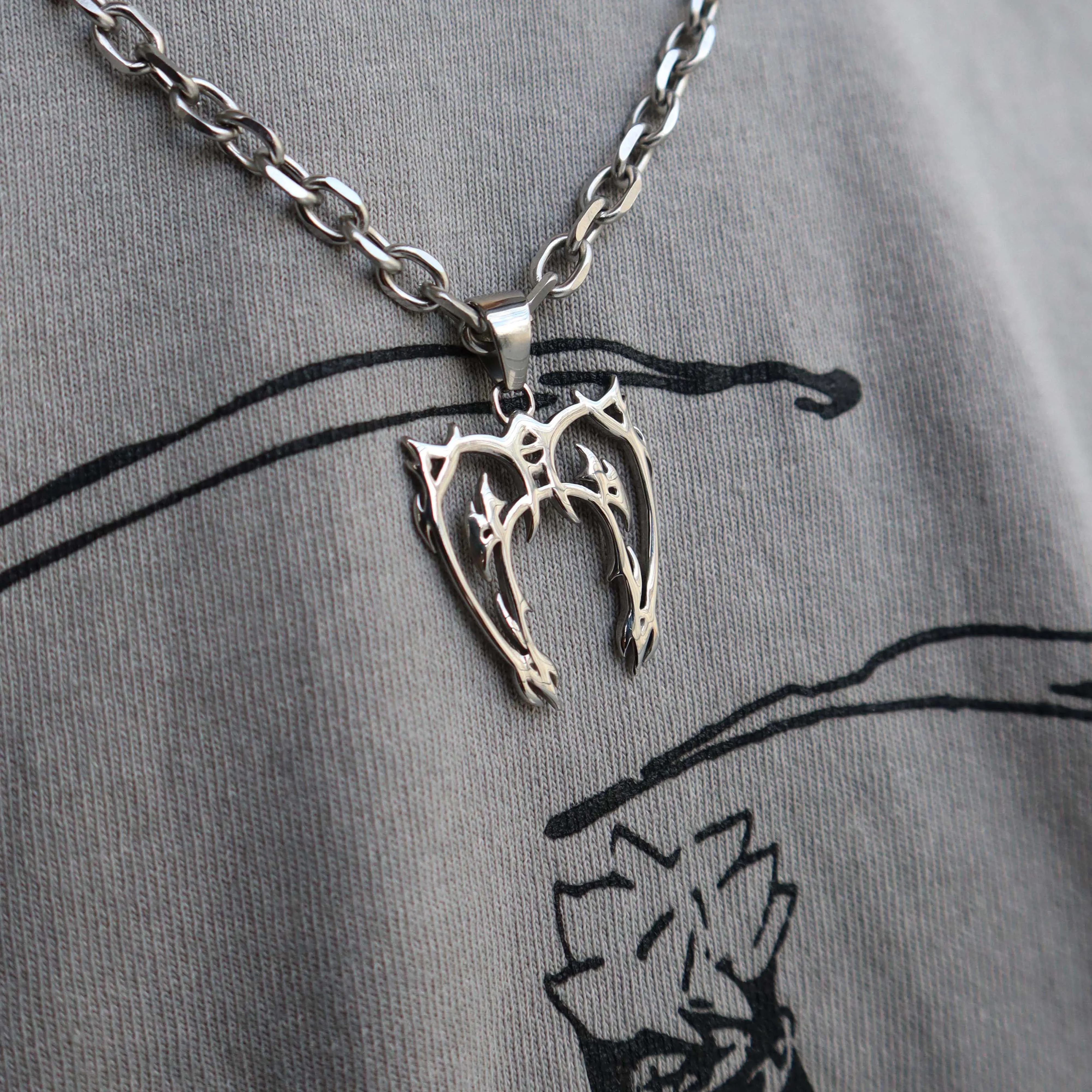 FANG NECKLACE