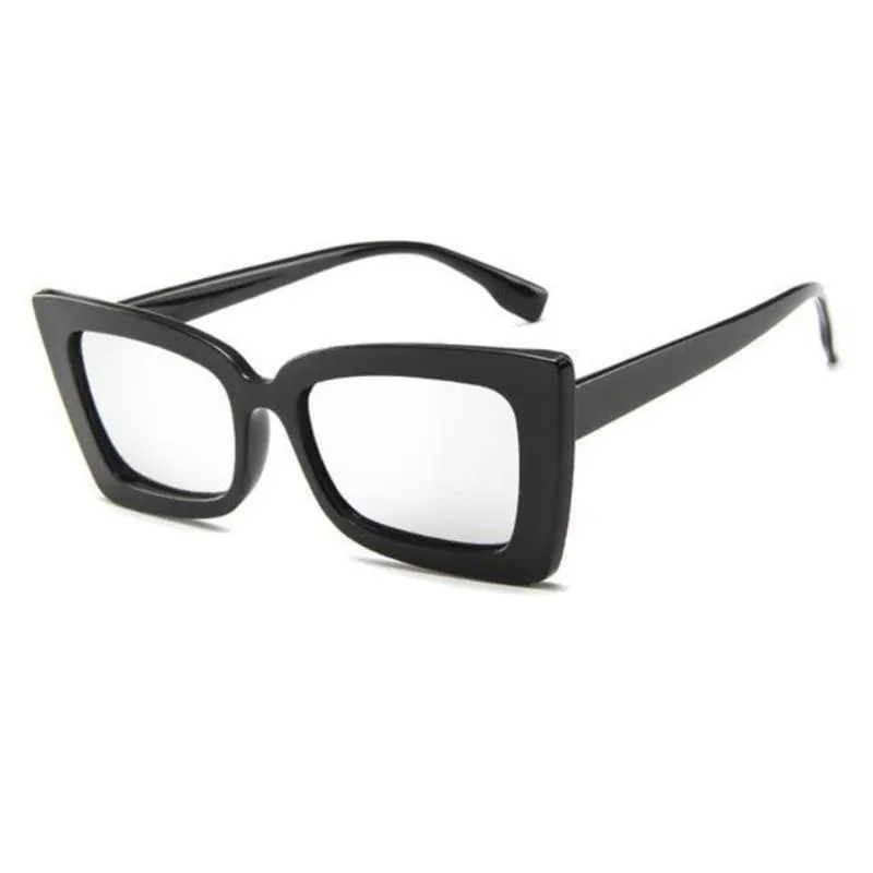 Retro Square Pointed Sunglasses